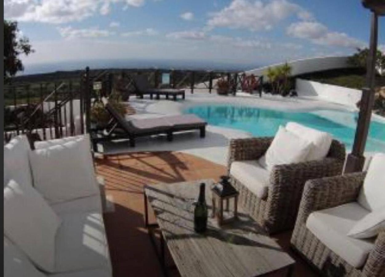 Villa Papaz - Cosy Spacious Sea View Pool Кониль Экстерьер фото