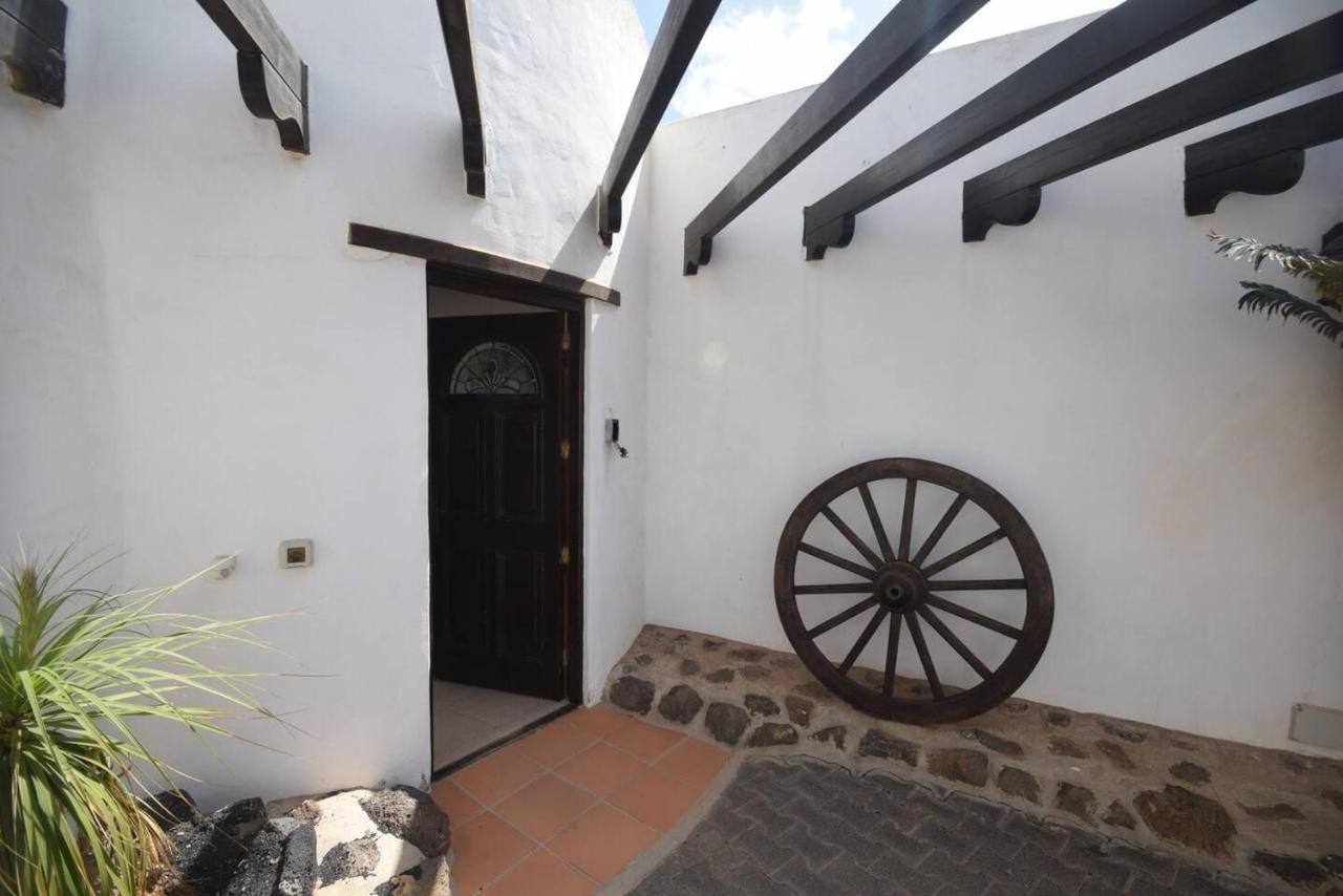 Villa Papaz - Cosy Spacious Sea View Pool Кониль Экстерьер фото
